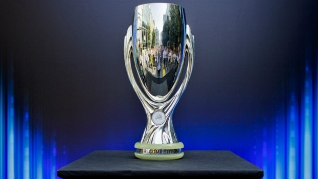 La historia del trofeo de la Supercopa que ganó el Real Madrid
