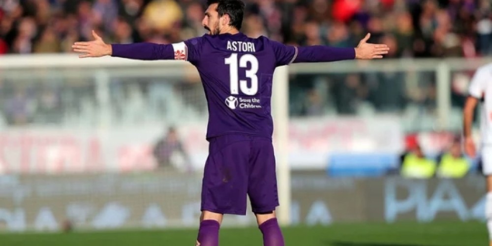 El FIFA 18 se al&iacute;a con la Fiorentina para homenajear a Davide Astori en su videojuego 