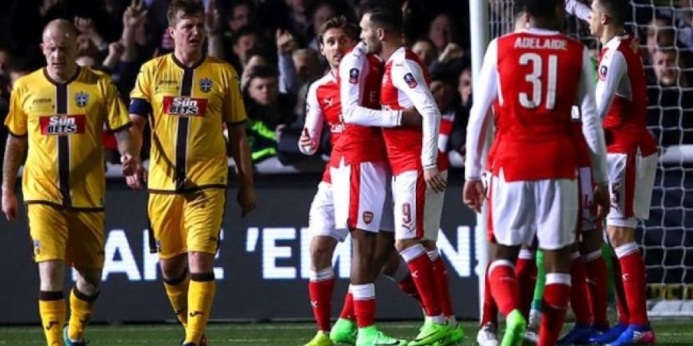 El Arsenal no llev&oacute; bander&iacute;n para intercambiar con el humilde Sutton