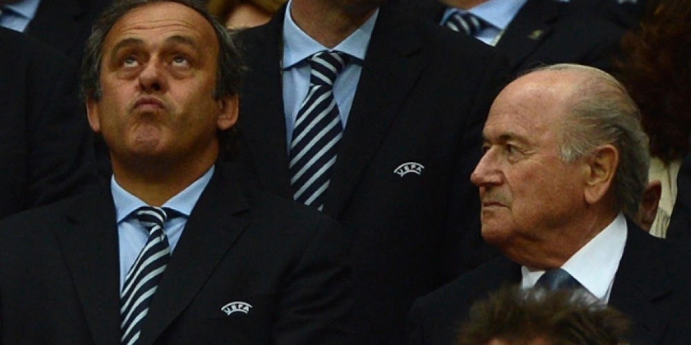 Investigan a Platini por recibir 2 millones de d&oacute;lares de Blatter