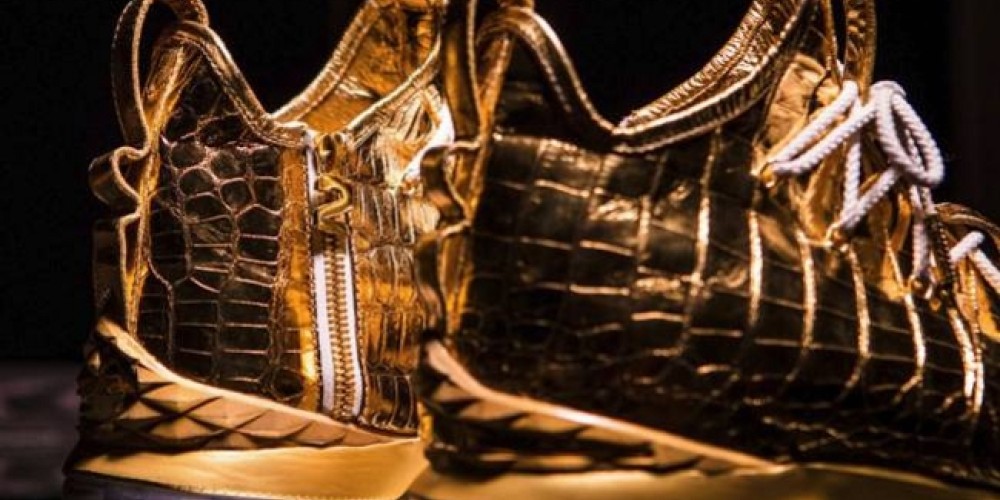 Lanzan un modelo &uacute;nico de zapatillas en oro y diamantes para LeBron James por m&aacute;s de 100 mil d&oacute;lares 