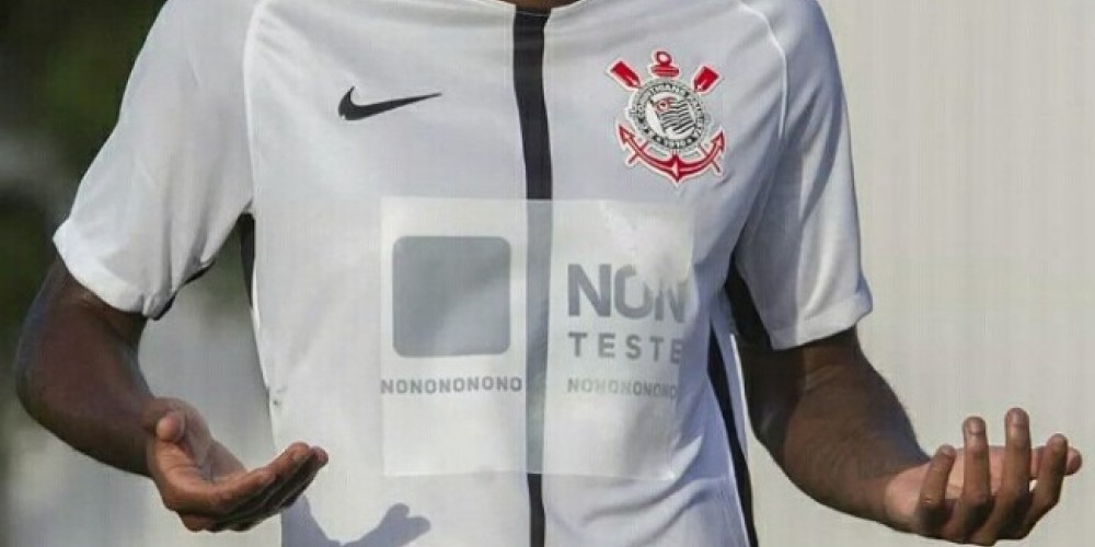 Corinthians experimenta con un patrocinio que solo aparece con el sudor de la camiseta 
