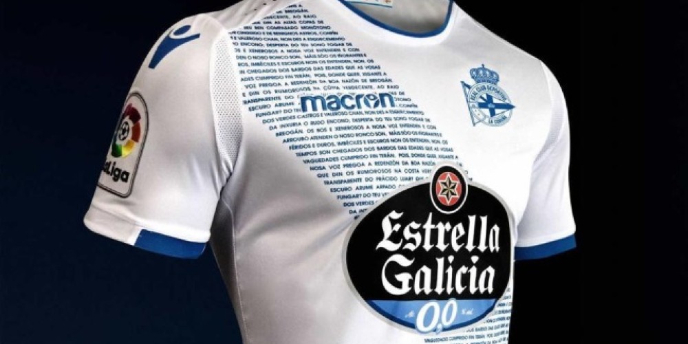 Deportivo La Coru&ntilde;a dise&ntilde;a su camiseta por una plataforma china y recibe una versi&oacute;n ins&oacute;lita a cambio