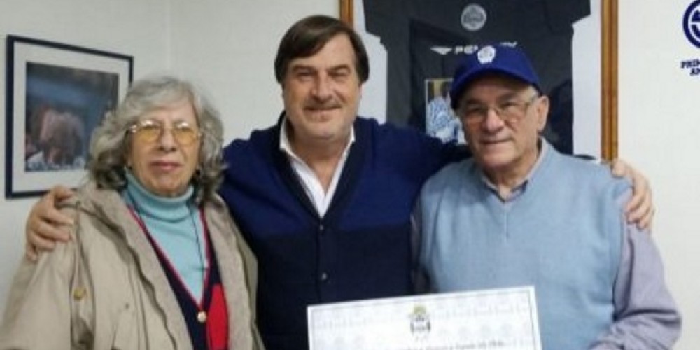 Una pareja de hinchas de Gimnasia de La Plata le dejaron todos sus bienes al club para ayudar al f&uacute;tbol formativo