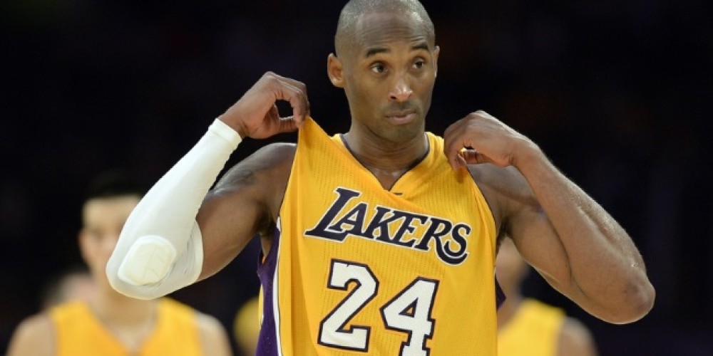 Los Angeles Lakers retiran el dorsal de Kobe Bryant en su homenaje