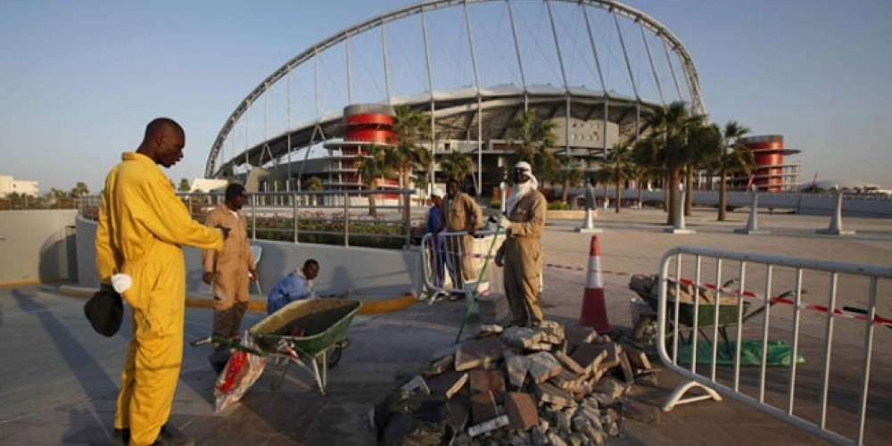 Tras las pol&eacute;micas muertes, Qatar regular&aacute; los contratos de los trabajadores del Mundial 2022