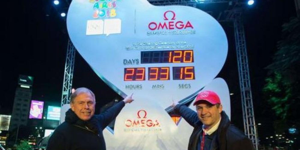 Se present&oacute; el reloj Omega de la cuenta regresiva para Buenos Aires 2018