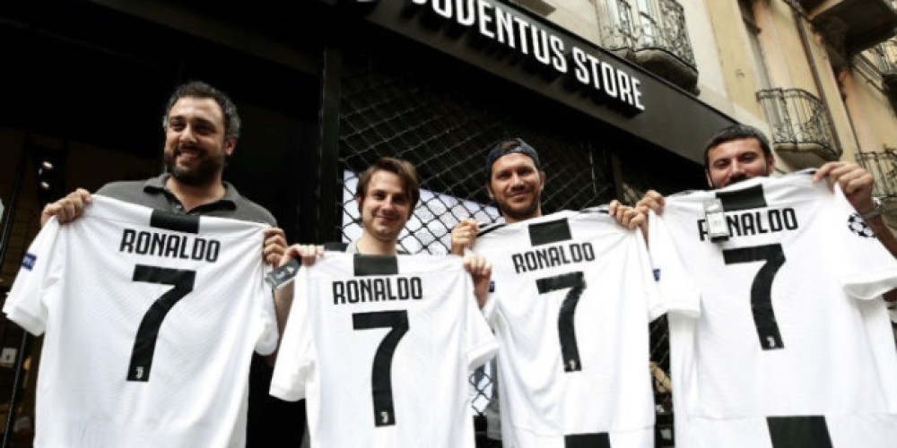 &iquest;Cu&aacute;ntas camisetas de Cristiano Ronaldo se vendieron el primer d&iacute;a?