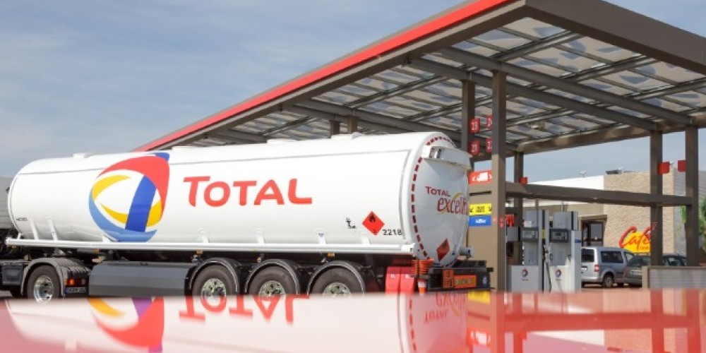 Total presenta su nueva gama de lubricantes para motores fuera de borda  