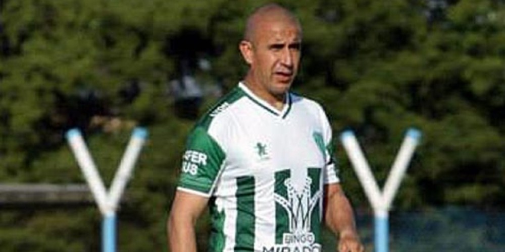 Carlos &lsquo;La Vieja&rsquo; Moreno vuelve a la Primera C con 45 a&ntilde;os de edad
