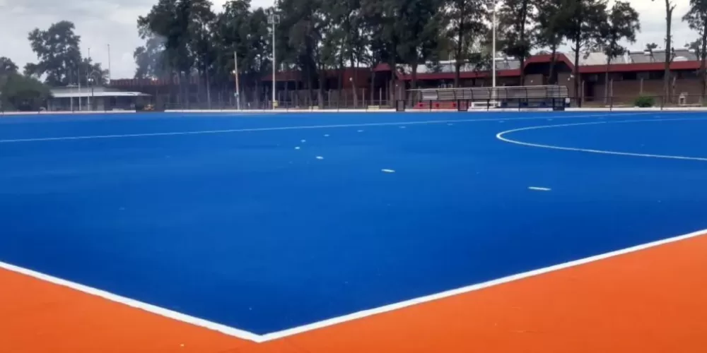 Llega la primera cancha de hockey de agua con certificación Global