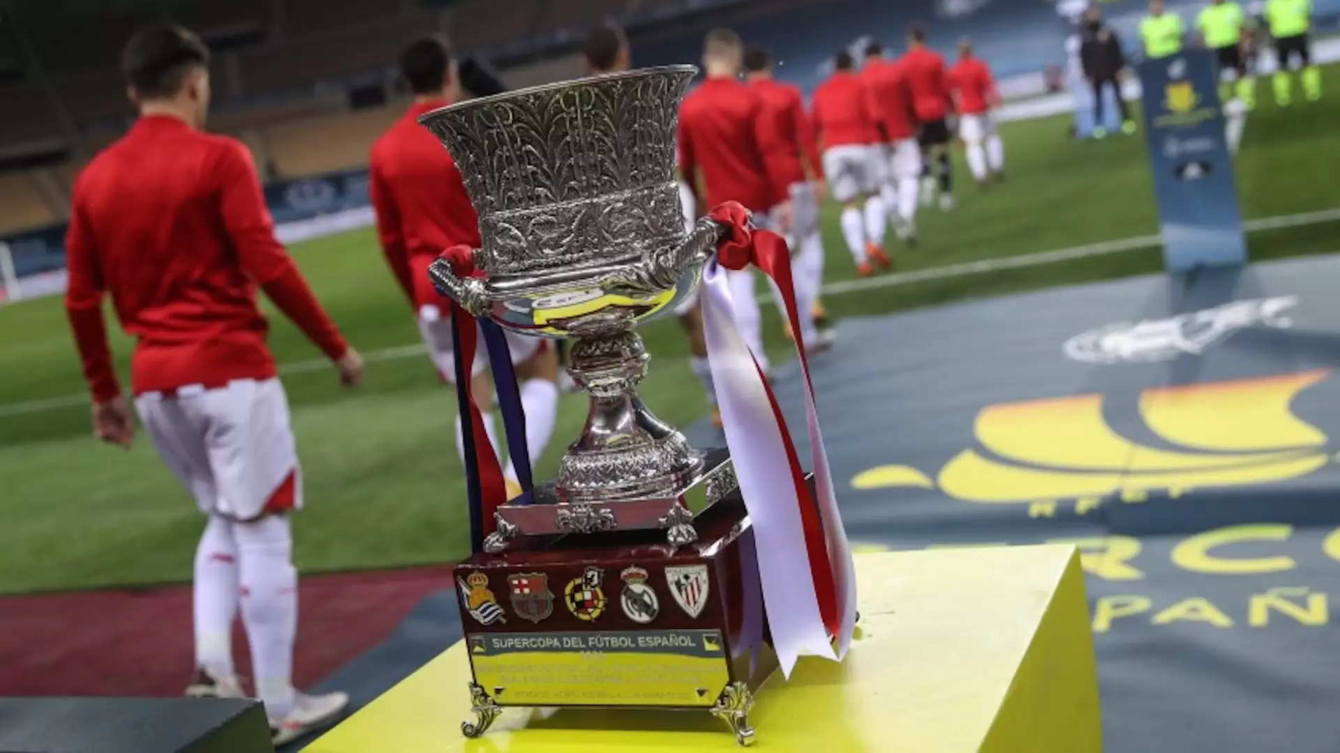 Supercopa quien la juega