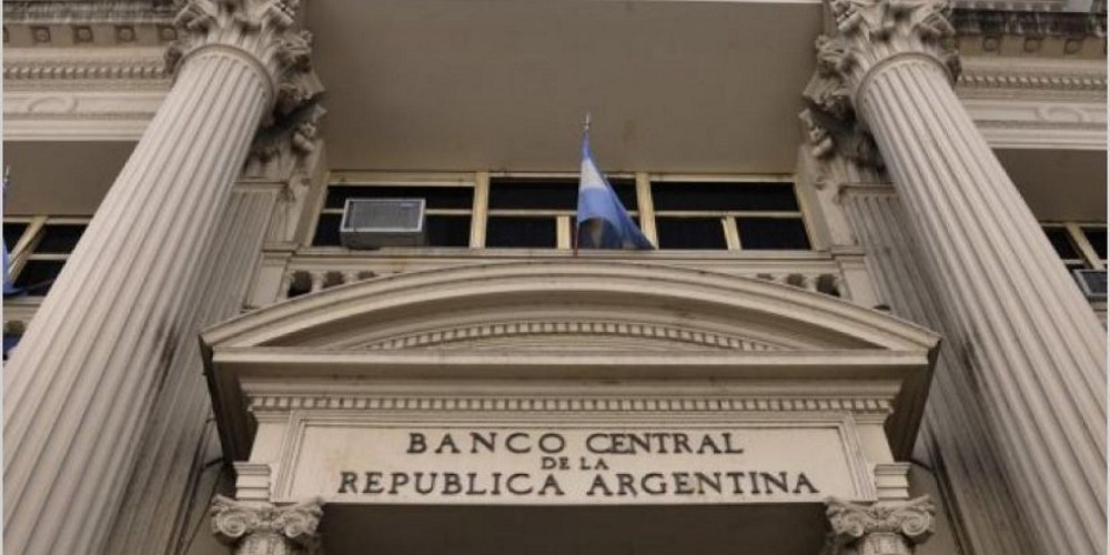 La medida del Banco Central que afectar&aacute; a todos los equipos argentinos