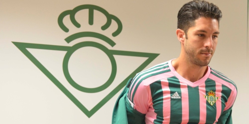 El Betis present&oacute; su camiseta especial por la Semana de la Mujer