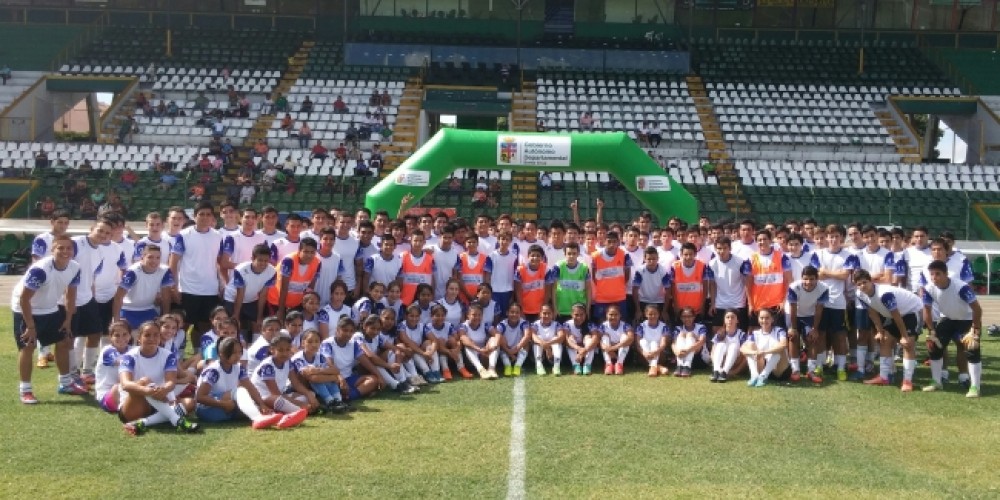 El &eacute;xito de la segunda edici&oacute;n del Bolivia Soccer Camp