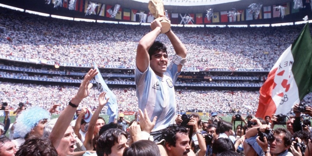 Comenz&oacute; la subasta de la camiseta de la semifinal de 1986 de Maradona