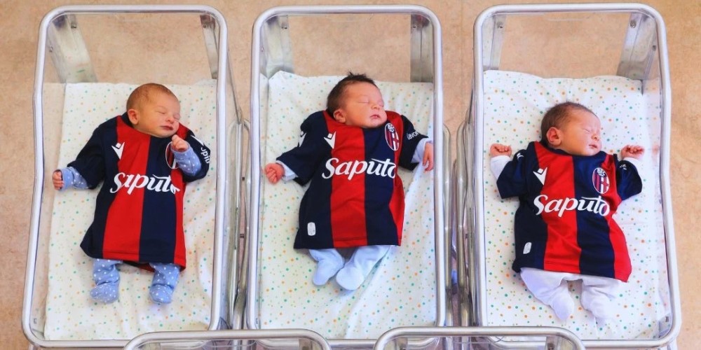 La curiosa iniciativa del Bologna y Macron: regalarán camisetas a los bebes nacidos en la ciudad