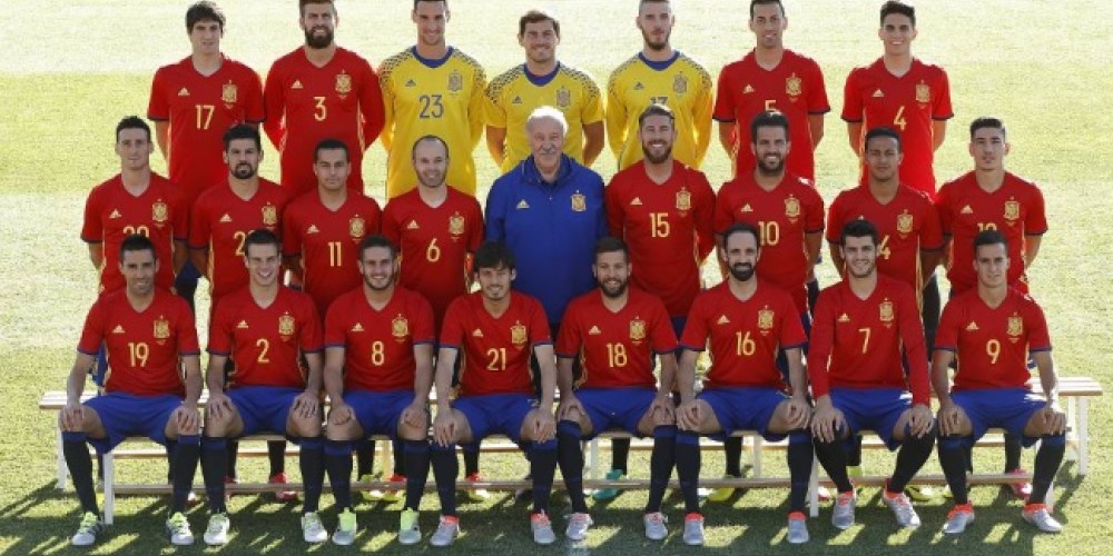 Espa&ntilde;a se tom&oacute; su foto oficial previo a la EURO2016