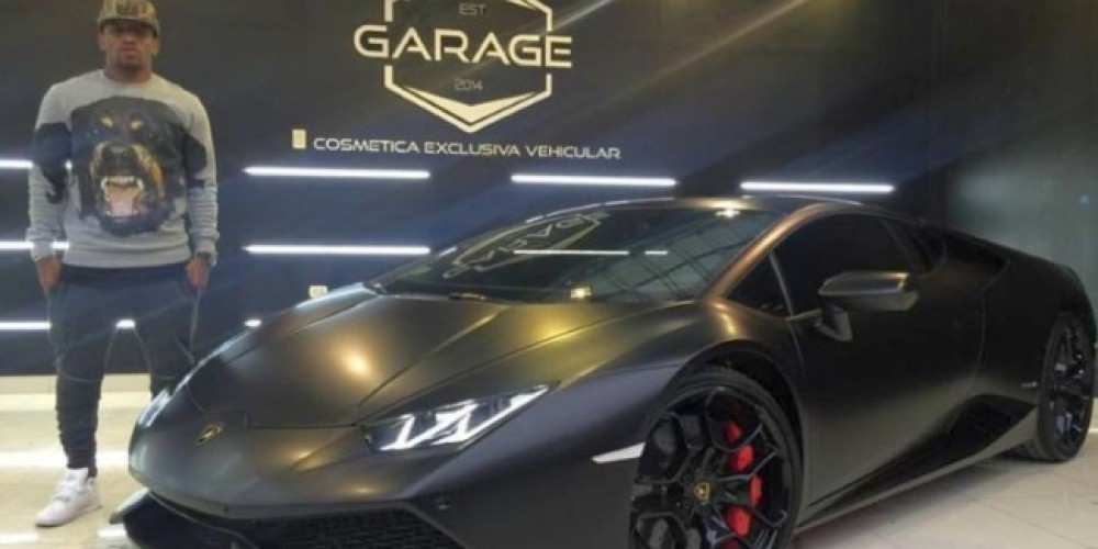 El Lamborghini de lujo de Jefferson Farf&aacute;n