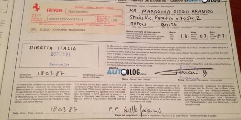 Se vende una Ferrari Testarossa que perteneció a Maradona