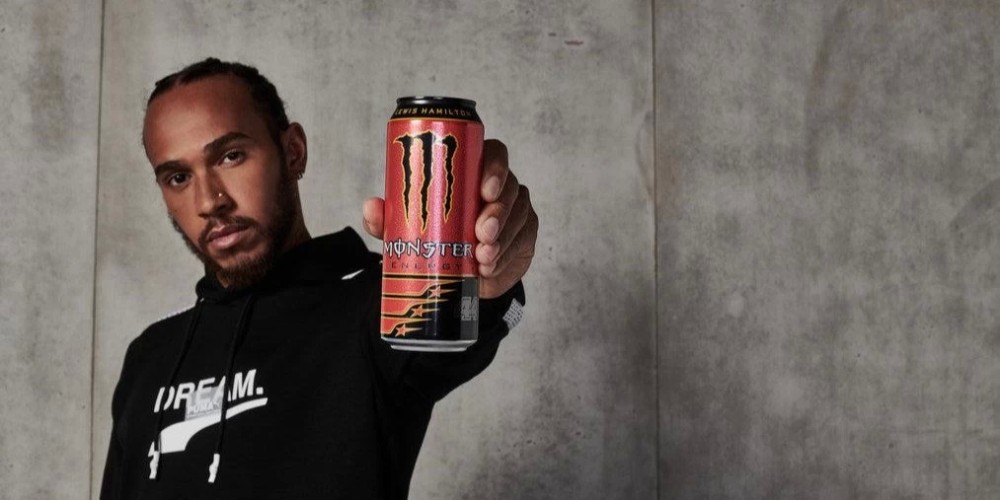 Hamilton deber&aacute; rescindir su contrato de patrocinio con Monster tras pasar a Ferrari