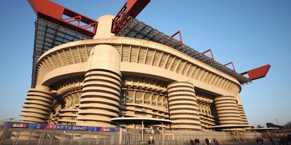 Inter y Mil&aacute;n podr&iacute;an presentar una propuesta para comprar San Siro