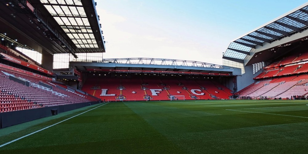 Liverpool podr&iacute;a jugar uno de sus partidos de Premier League en Brasil