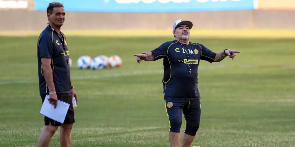 Maradona cerca de participar de un amistoso entre Alianza Lima y Barcelona de Guayaquil 
