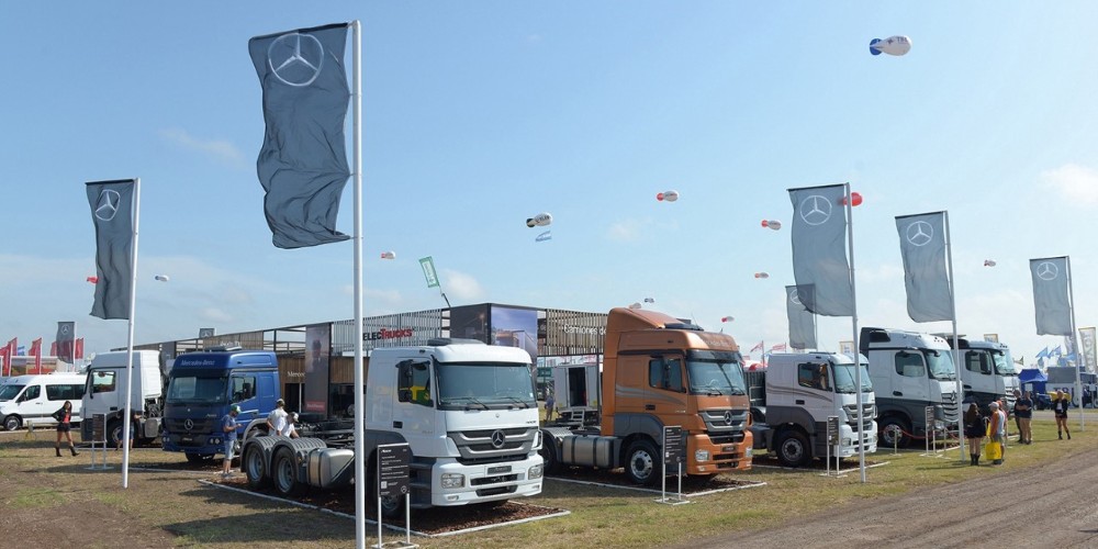 Mercedes-Benz otro a&ntilde;o m&aacute;s presente en Expoagro con sus camiones y utilitarios