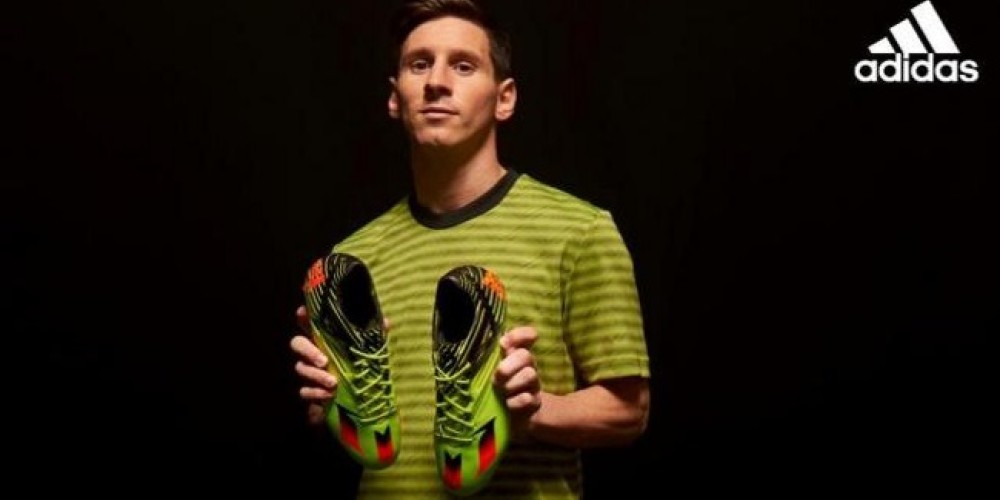 Messi estren&oacute; un nuevo modelo de sus botines adidas Messi15