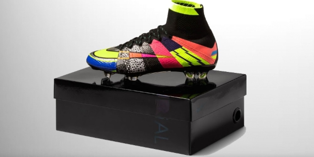 Nike present&oacute; sus particulares botines What The Mercurial