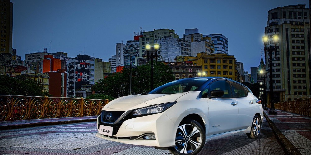 Nissan lleva el LEAF 100% el&eacute;ctrico  a la Fiesta de la Confluencia