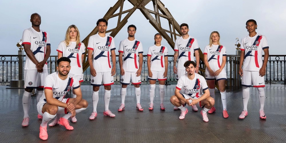 Par&iacute;s Saint-Germain lanz&oacute; su nueva camiseta inspirada en la Torre Eiffel