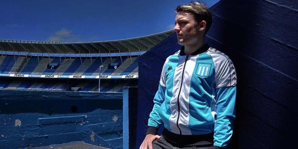 Racing present&oacute; su colecci&oacute;n retro de la mano de Kappa 