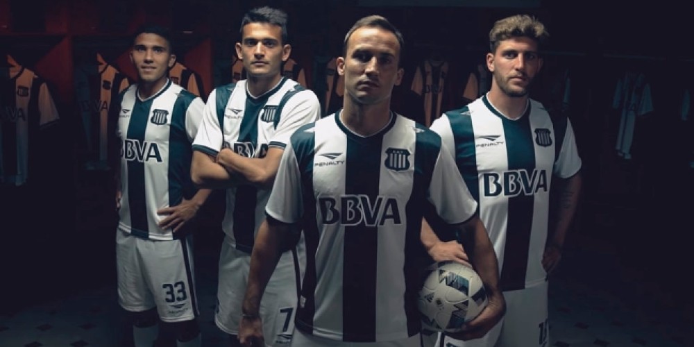 Talleres de C&oacute;rdoba estren&oacute; su nueva camiseta