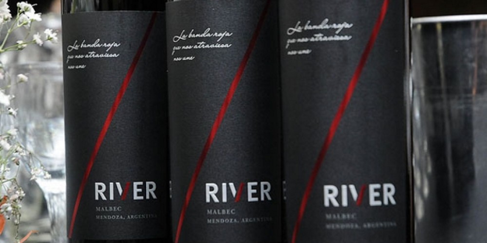 River lanz&oacute; su l&iacute;nea oficial de vinos