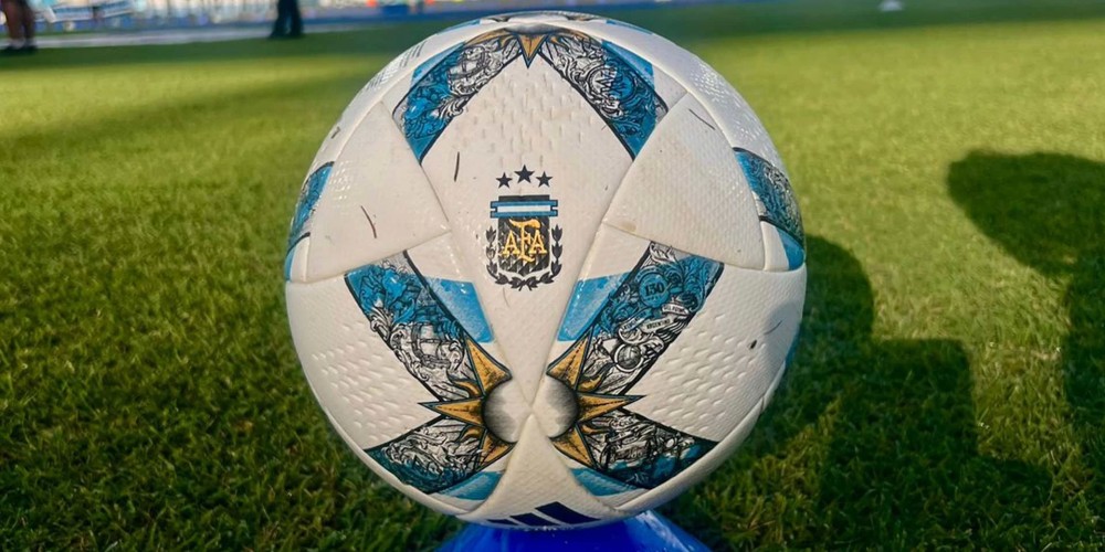 Vuelve a rodar la pelota en el f&uacute;tbol argentino