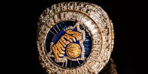 Los Knicks recibieron unos anillos de campeón espectaculares: los detalles de una joya única