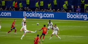 Booking.com amplía su alianza con UEFA hasta 2029